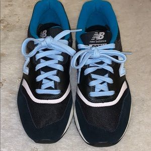 New balance sneakers worn 3 times